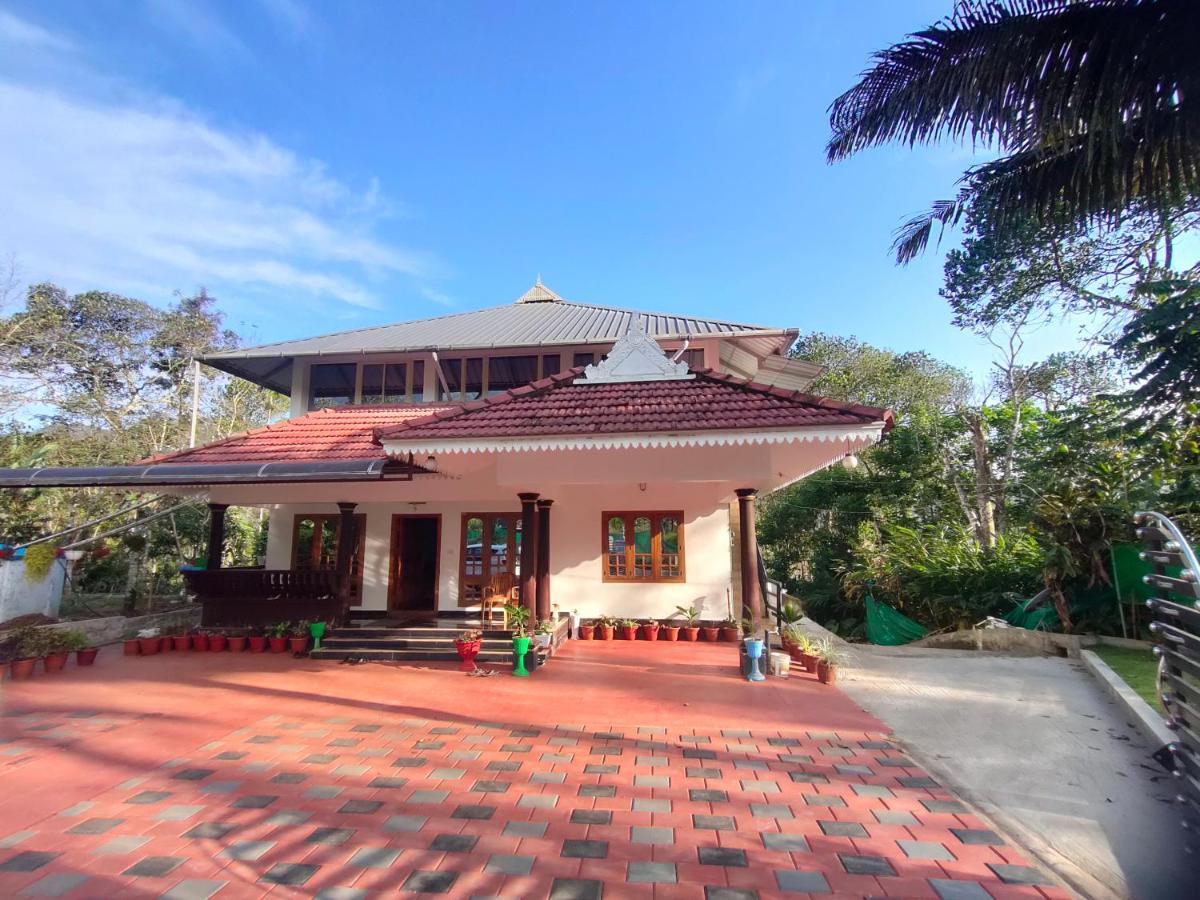 Villoonnickal Homestay Munnar Exteriör bild
